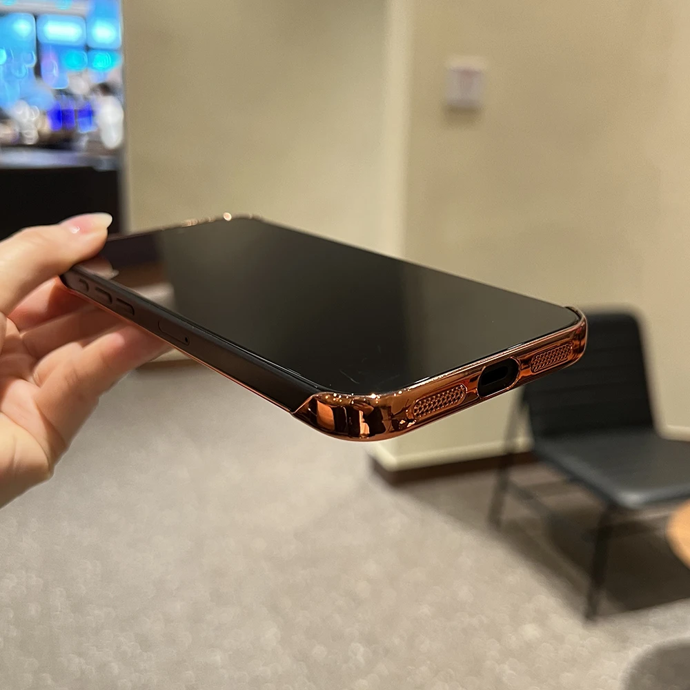 Sleek Frameless Plating Phone Case with Magsafe-Compatible Magnetic Clear Cover
