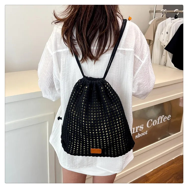 Trendige gewebte Tasche mit Kordelzug, großes Fassungsvermögen, hohles Design, praktischer Rucksack für Pendeln und Einkaufen – Detail 15