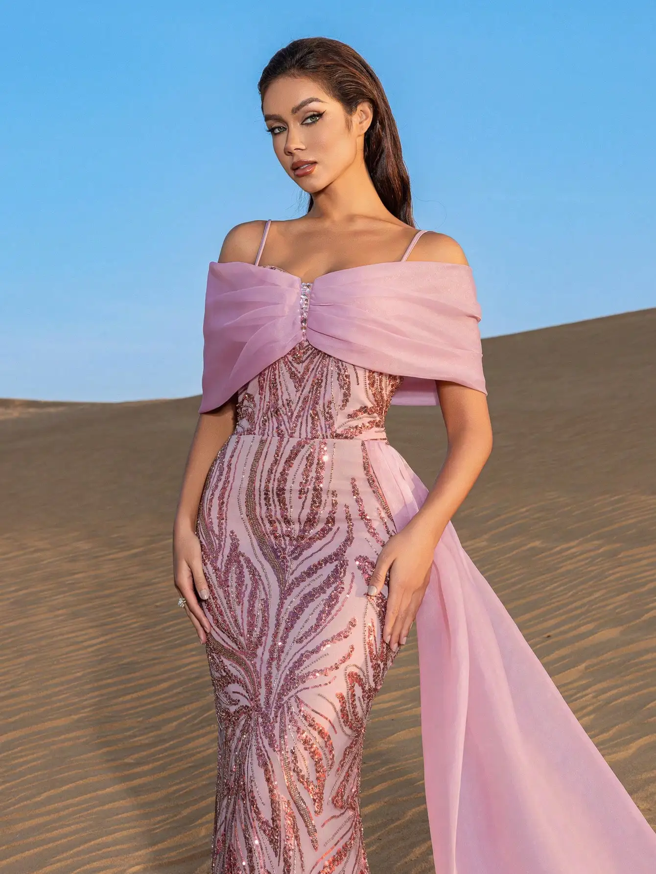 أنيقة قبالة الكتف حورية البحر تنحنح التباين الأورج...