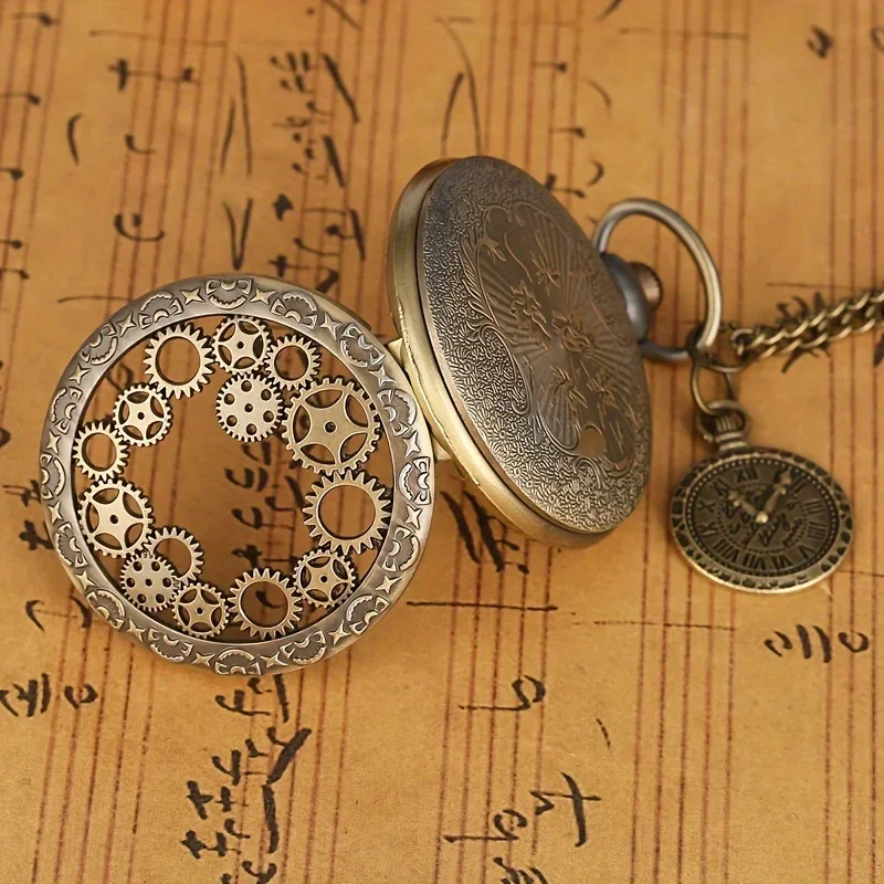 Vintage-Inspired Compass Pocket Watch Necklace - A Unique Gift Idea!
