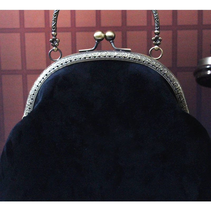 Vintage Black Lock Shell Bag Bags Fringe Tassel Classic Chic Lady Women Mother Gift Bags Women's Handbags Purses 120CM Chain