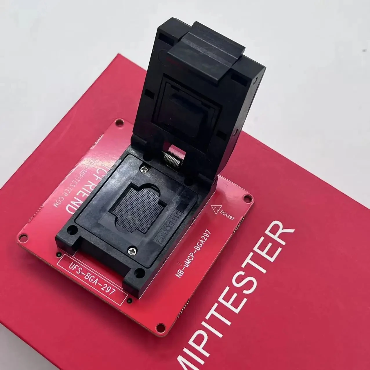 새로운 Icfriend NB-Umcp-Ufs BGA 297 254 153 소켓은 mipitester mini 및 Gera2 호스트용 IC가 있습니다.