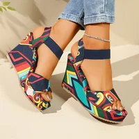 Chaussures pour femmes 2025 nouvelles femmes sandales à talons compensés rétro ethnique impression plate-forme sandales dames décontracté confortable sandales d'extérieur 3