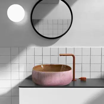 สีชมพูเซรามิคขนาดเล็กแพลตฟอร์มล้างครัวเรือนระเบียงห้องน้ําอ่างล้างจานแบบวงกลม Creative โรงแรมอ่างล้างหน้าเดี่ยวท่อระบายน้ํา Retro ห้องน้ําอ่างล้างจาน 1