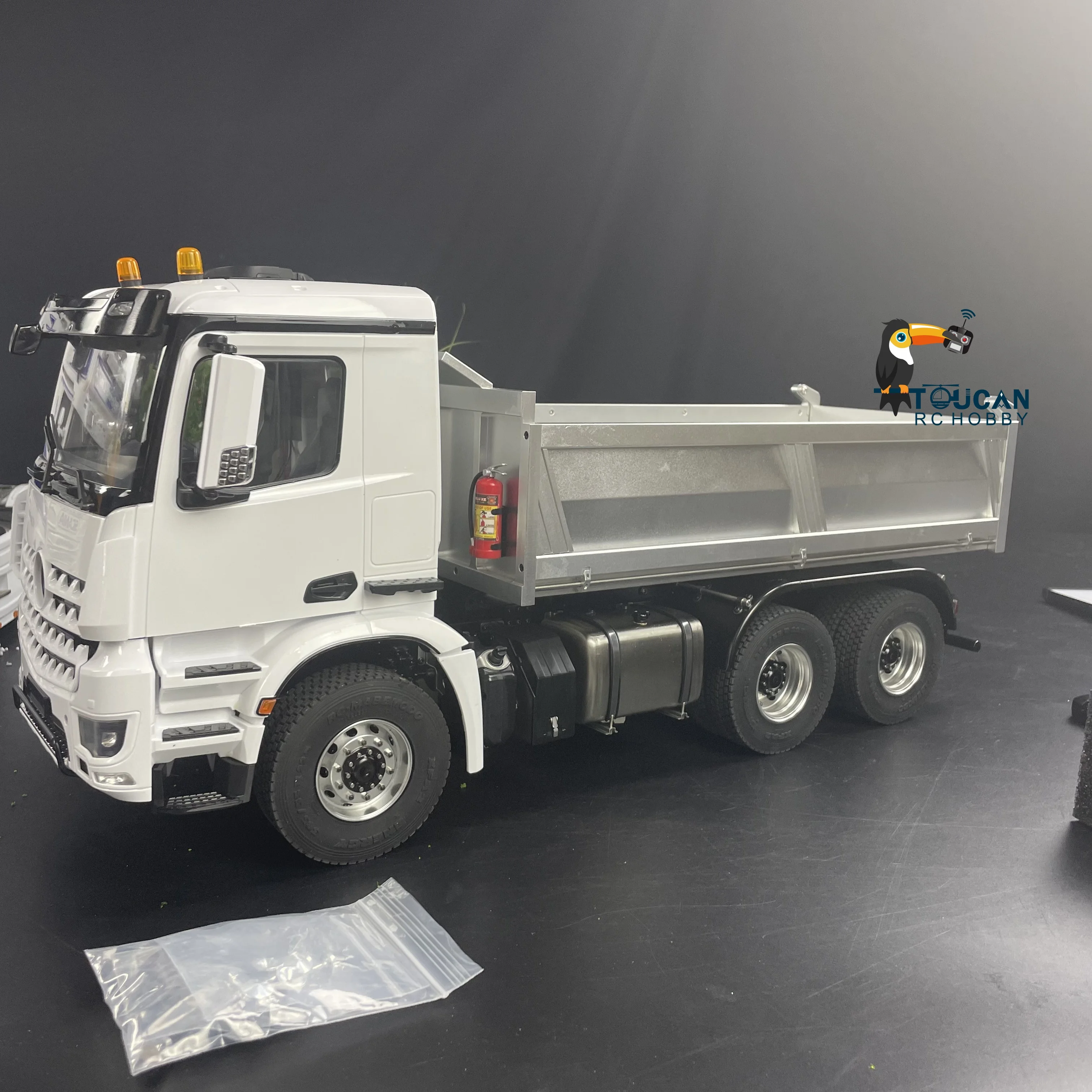 New 1/14 3348 6x6 RTR Metal Chassis Hydraulic RC Dumper Truck Sound Light DIY Cabin Remote Control Car Model Vehicle Toy for Boy 2