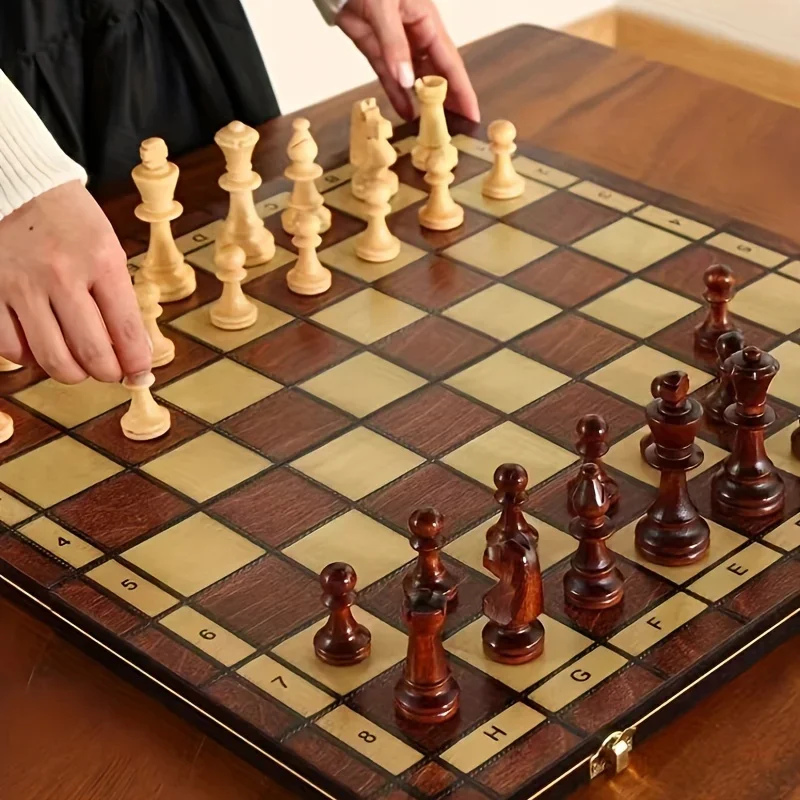 44cm/ 17.3inWooden folding chess set felt game board inside store adult gift family game board 5