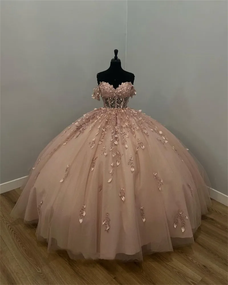 

Sparkly Flower Appliques Beads Ball Gown Gorgeous Evening Dress Cap Sleeves Sweet Wedding Party Dress 2023 Prom Gown