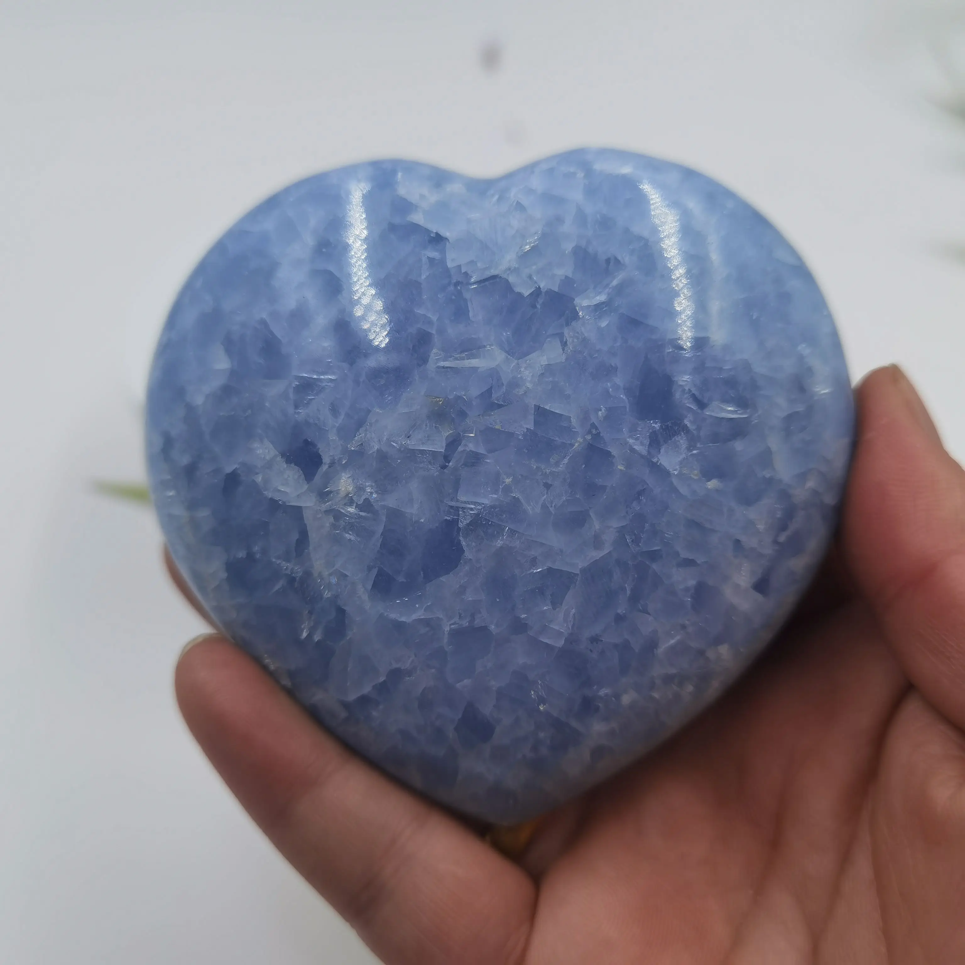 

Natural Polished Blue Kyanite Heart,Quartz Crystal Ore Carved Heart,Mineral Reiki Healing Stone,Home Office Degaussing Decoratio