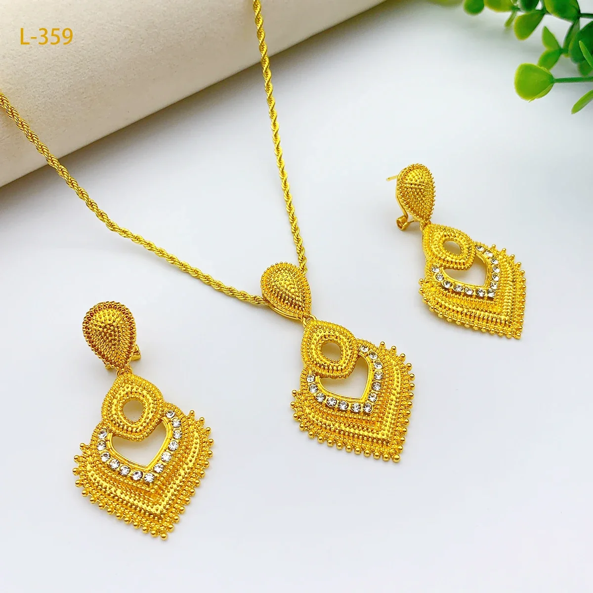 24k Gold Plated Jewelry Sets for Women Costume Nigerian Dubai Bridal Heart-shaped Necklace Earrings Sets Wedding Party Gifts - 3