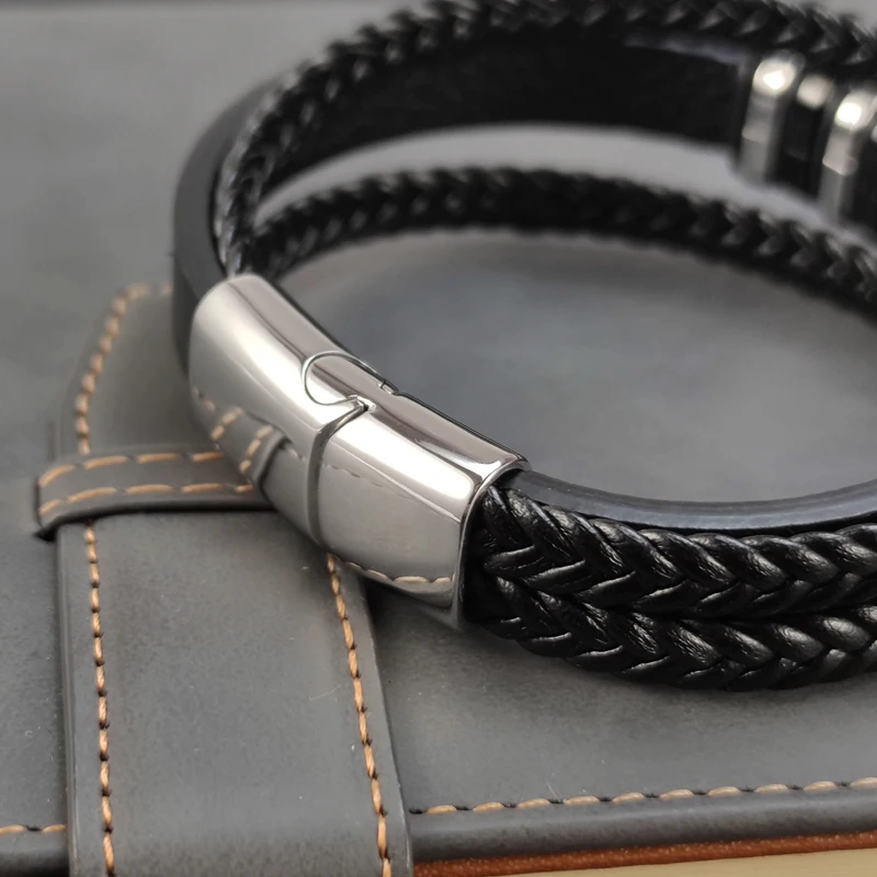 Charm Design Men&rsquo;s Leather Bracelet Stainless Steel Magnet Bangle bracelet jewelry
