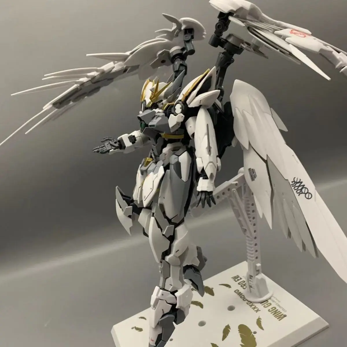 Mjh Mg 1/100 Xxxg-00Ysw Wing Snow White Prelude Hirm Type Assembly