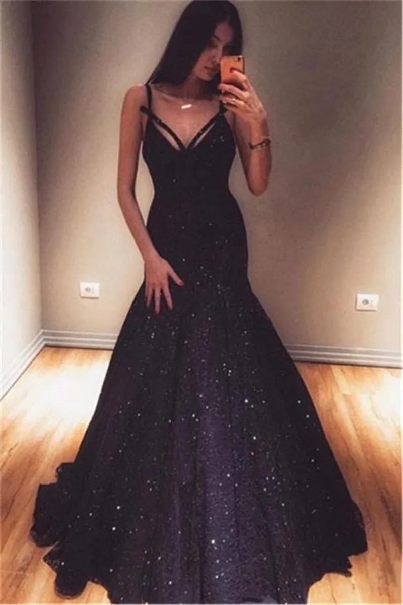 

2022 New Glamorous Spaghetti Strap Prom Dress Romantic Sequined Evening Gown Draped Vestidos de fiesta