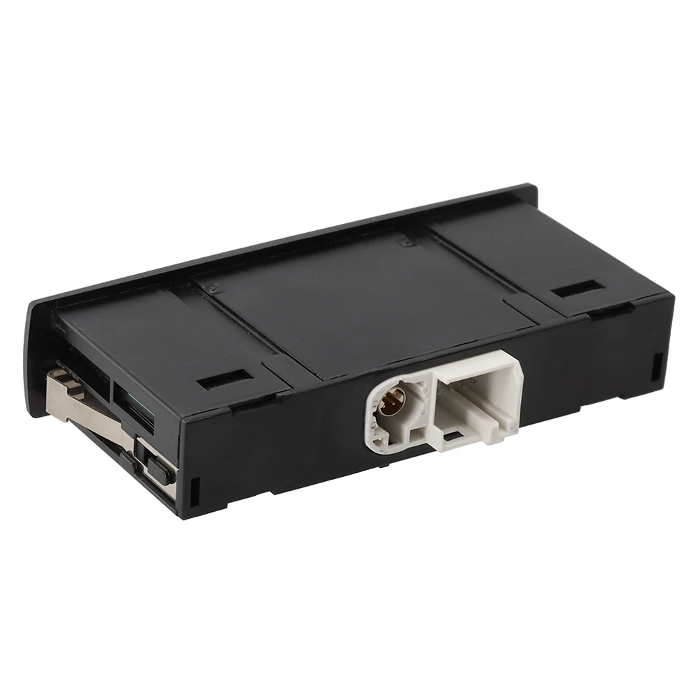 

A1728202100 Dashboard USB Socket Dashboard USB Socket Black For GLA CLA GLE Plastic Replacement Car Spare Parts