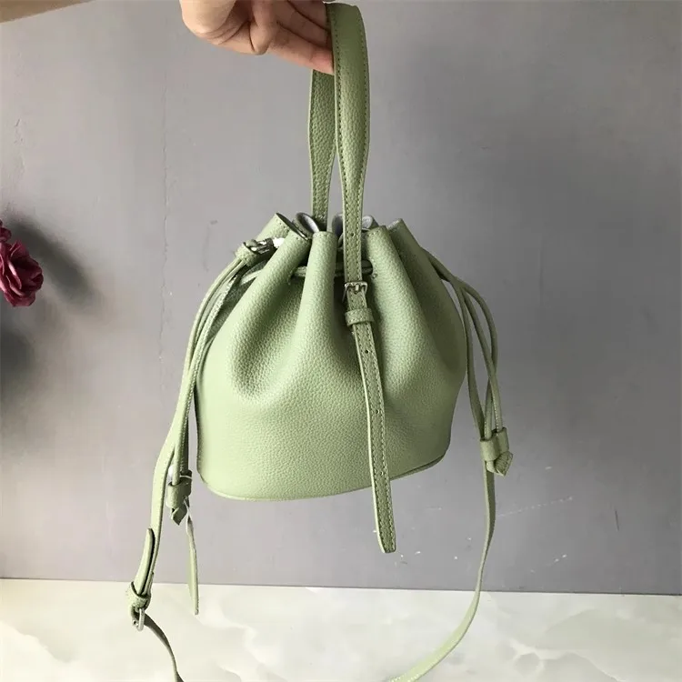 【KIXI】★(UNISEX) Mini Pouch String Bucket Bag KIXI】☆(UNISEX) Mini Pouch String Bucket Bag Mini Pouch