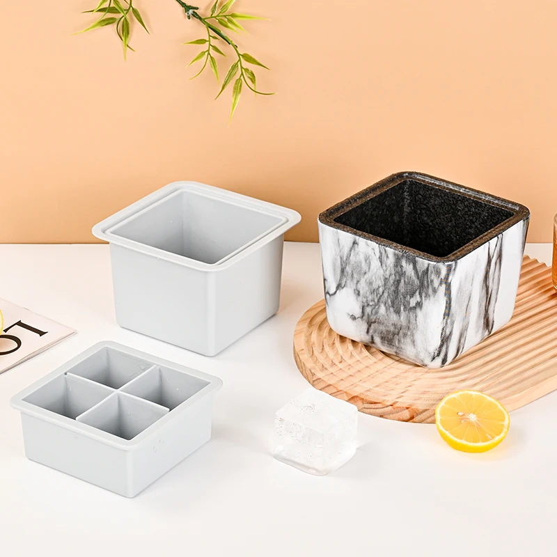 VITAVON Ice tray 4 Cubes 2&rdquo;x2&rdquo;x2&rdquo; Highly Transparency easy release Perfect for Whiskey Balls Long-Lasting lce Mold
