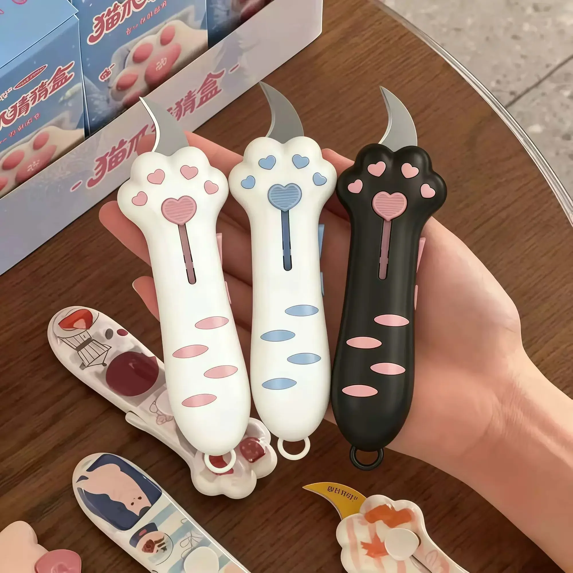 귀여운 고양이 발 모양 접이식 박스 오프너, 안전 잠금 스테인리스 미니 커터, 고양이 애호가를 위한 귀여운 포켓 도구 선물