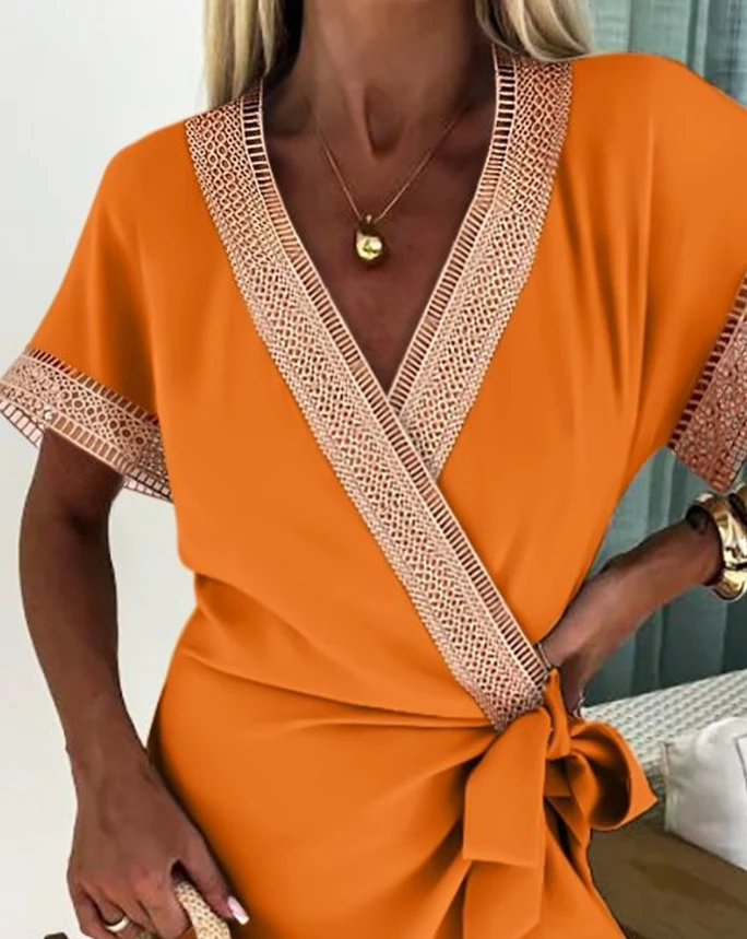 2024 Summer Women's New Fashion V-Neck Orange Tape Patch Hollow Out Design Lace Up Details Waist Wrapped Jumpsuit