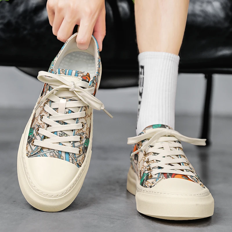

Fashion Sneakers luxury brand designer shoes Skateboard Shoe Men Leather Casual Shoes Four Seasons Versatile Casual Board Shoes