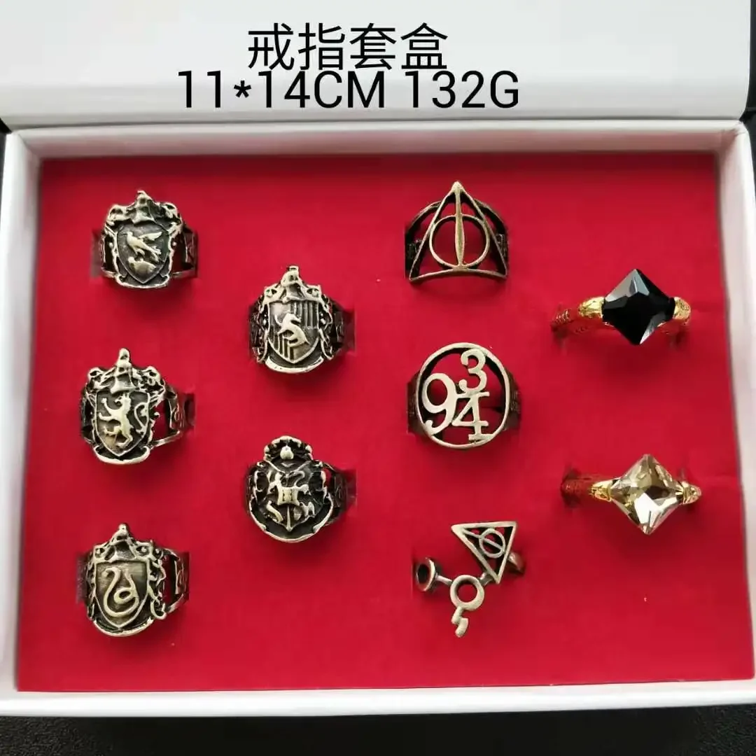 thumbnail image 1 of Broche y anillo con insignia de metal con reloj de arena y giratiempo de Harry Potter, varita mágica de Quidditch, llavero con piedra mágica, caja de regalo, 1 of 5