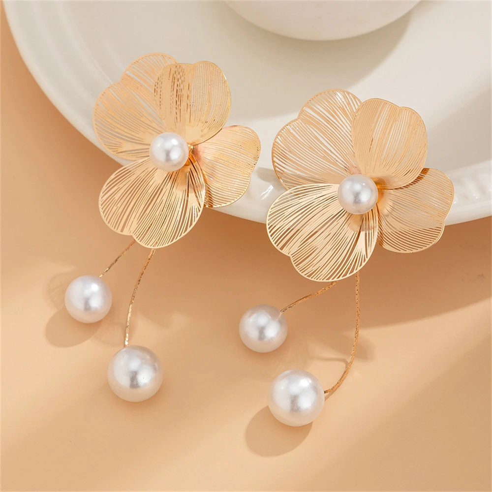 Fashion Large Flower Earring with Pearl Pendant Korean Design Stud Earrings for Women Girls Metal Jewelry Accessories Party Gift 6