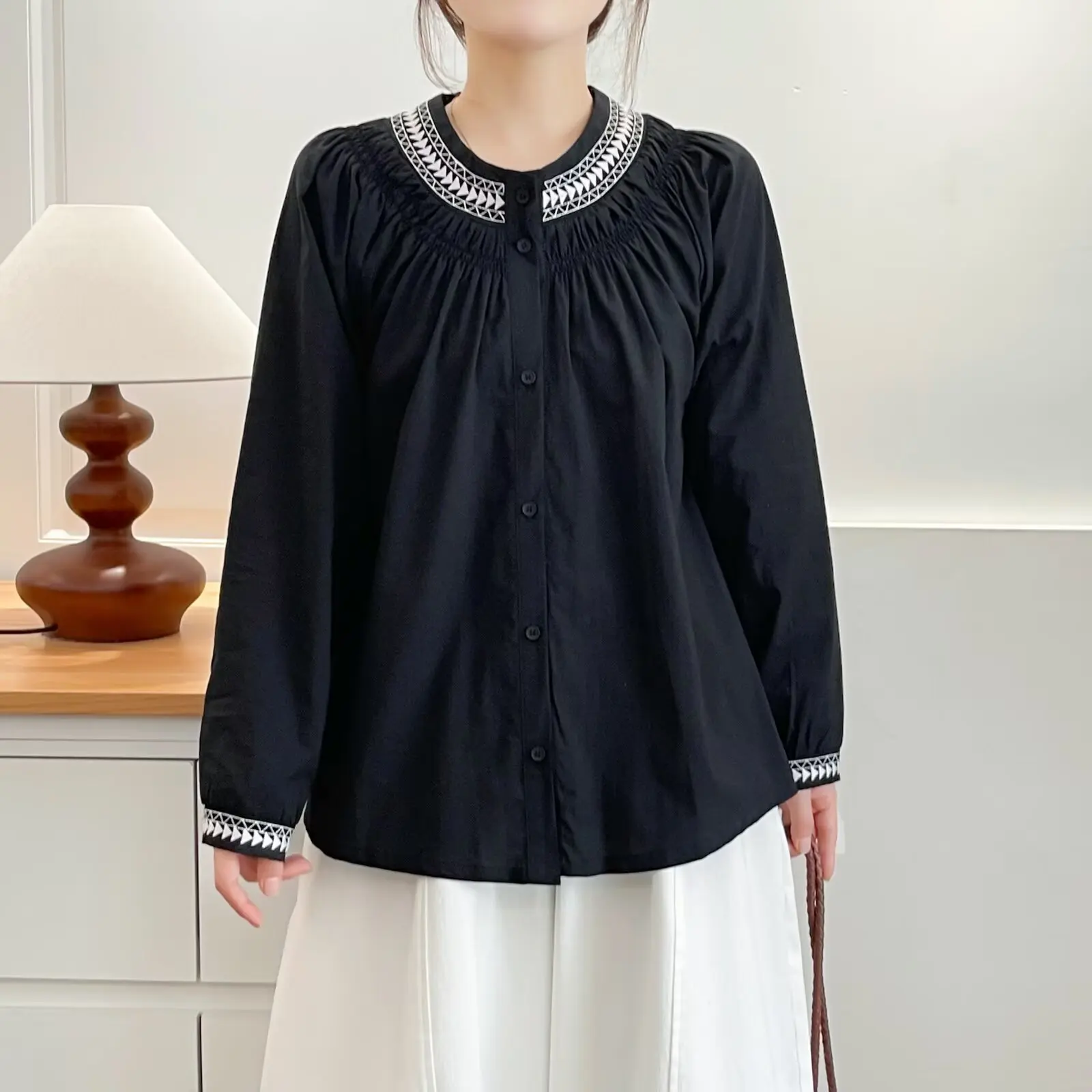 XXXXL Fashion Plus Size Women's Blouses Autumn 2025 Cotton Embroidered Long Sleeved Shirt Casual And Artistic Top 2575