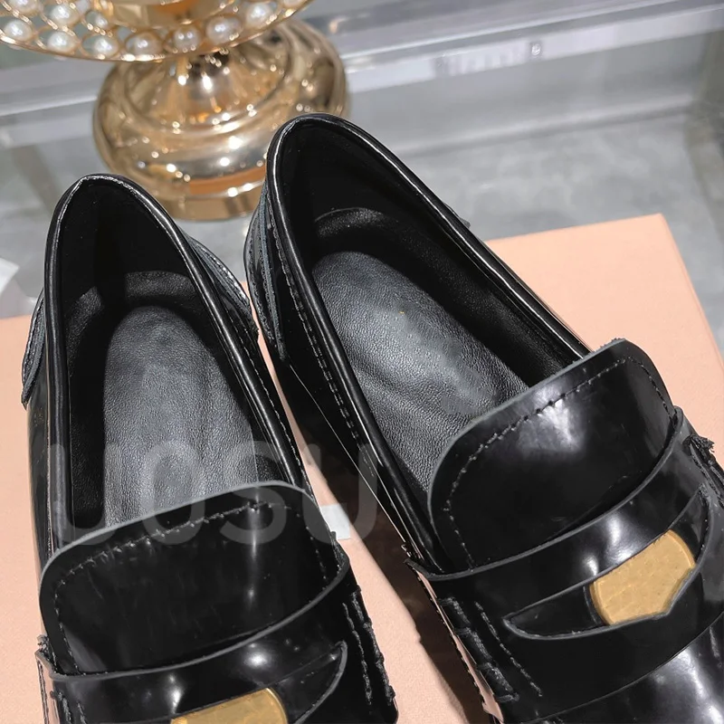 2024 New Women Leather Shoes Luxury Calfskin Thick Bottom Commuter Shoes Designer Retro One Stirrup Slip On Ladies Loafers