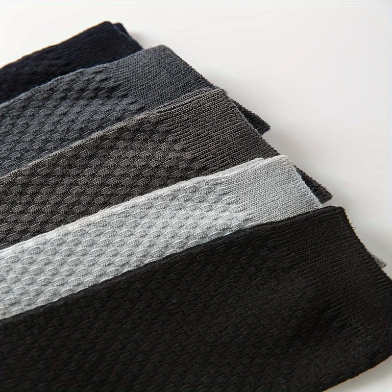 Mens Bamboo Fiber Socks - 5 Pairs Odor Resistant Dark Floral Pattern Medium Tube