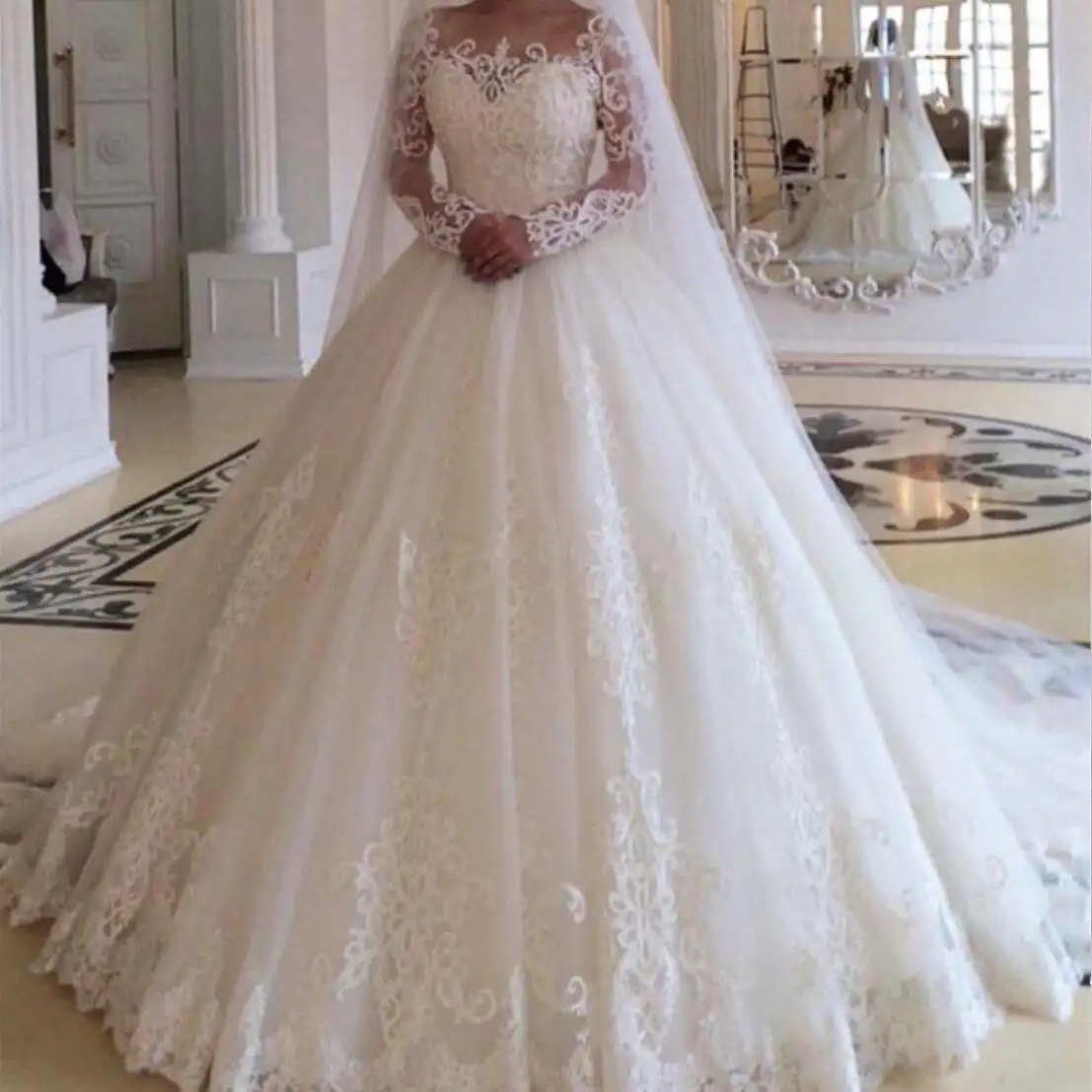 

Modern Scoop Neck Shinny Appliques Beads Wedding Dress Corset Back Robe De Mariée 2024 Illusion Long Sleeves Bridal Gowns