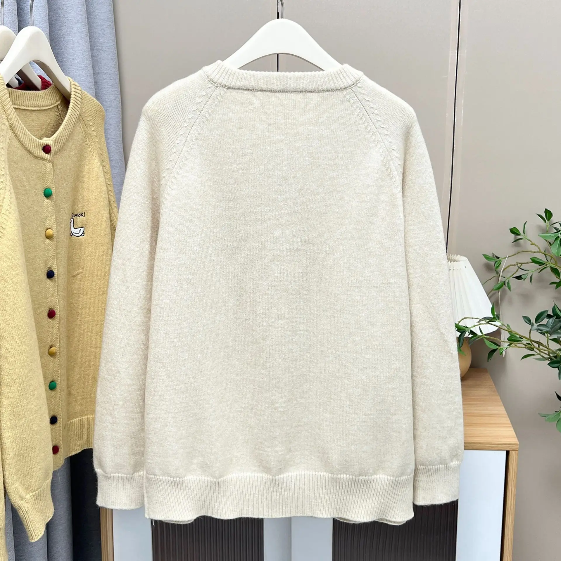 XXXXL Fashion Plus Size Women's Sweaters Knitted Cardigan New Autumn And Winter Style Youthful Button Embroidered Jumpers 8702