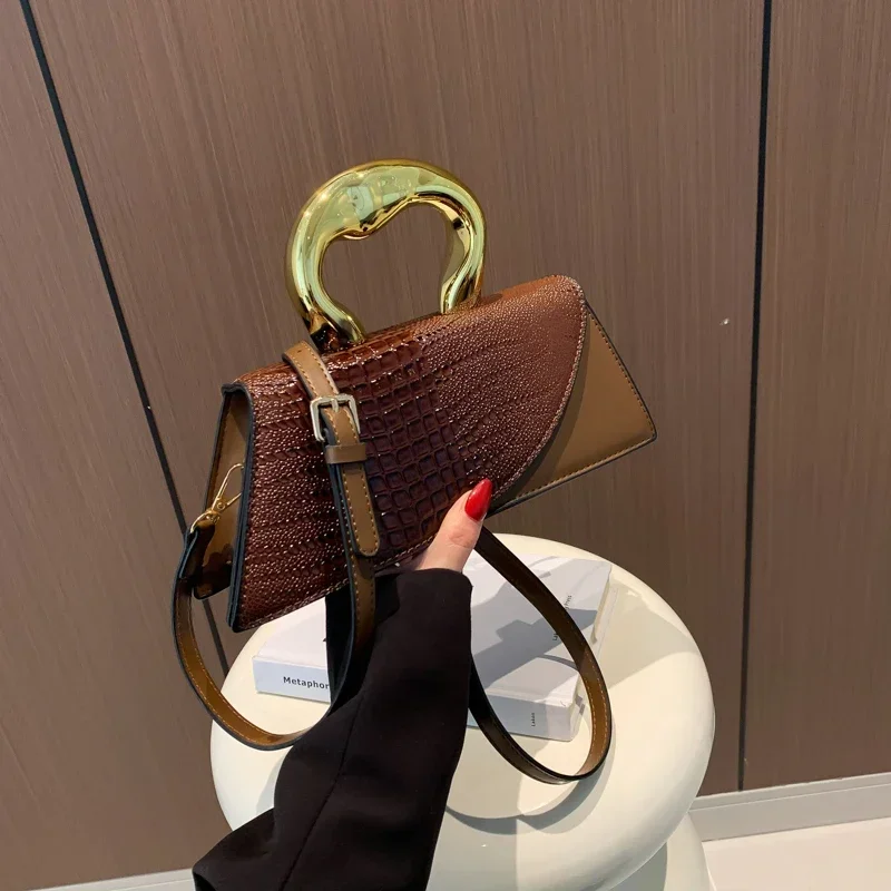 thumbnail image 1 of Bolsos de hombro de piel de cocodrilo sólida de lujo ligeros, bolso de estilo de diseñador con nueva personalidad, bolsos cruzados de mano de alta calidad 2024 para mujeres, 1 of 5