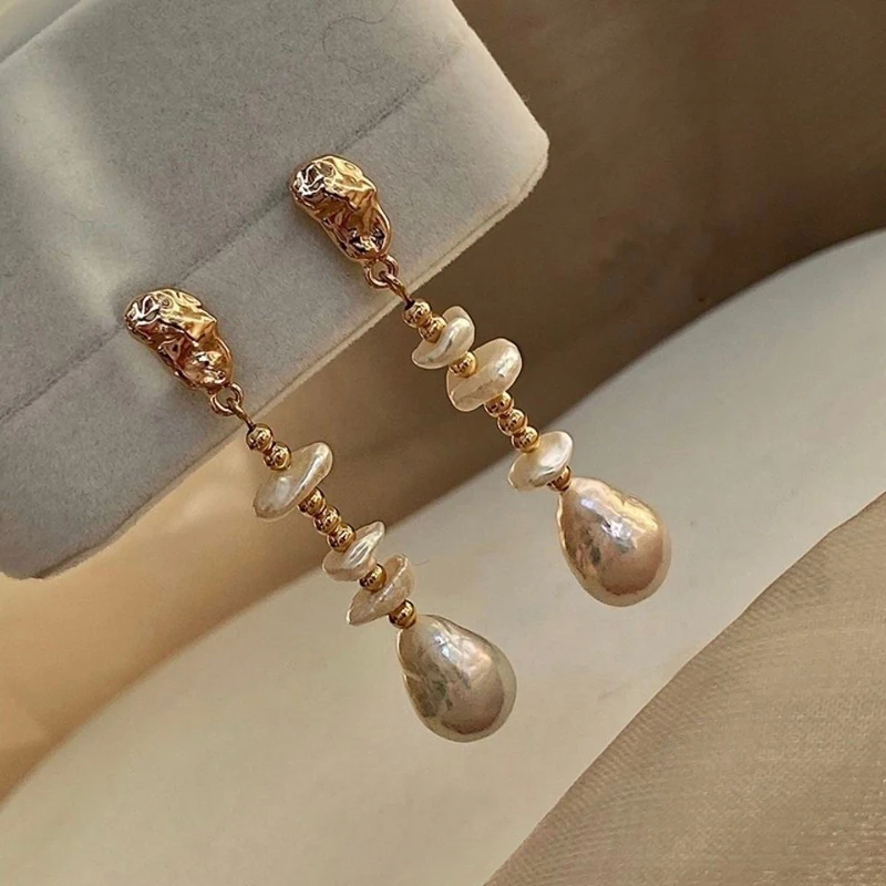 European and American Fashion Irregular Baroque Natural Freshwater Pearl Earrings Contracted Geometric Petals Stud earrings