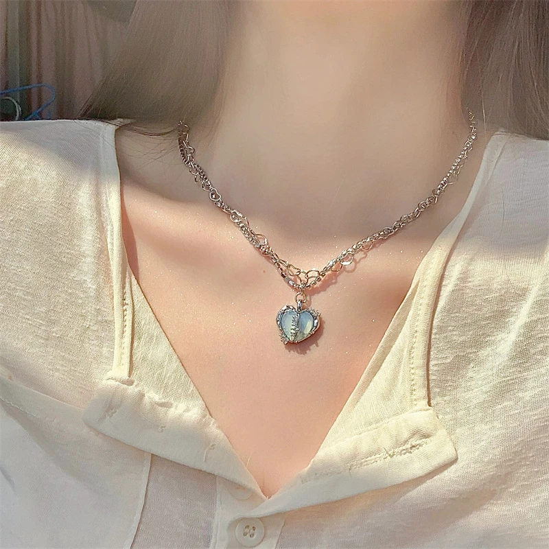 [PRIMAUTE] 韓国☆Heart Chain Necklace Qpop|gothic Heart Pendant Choker | Zinc Alloy Punk Necklace