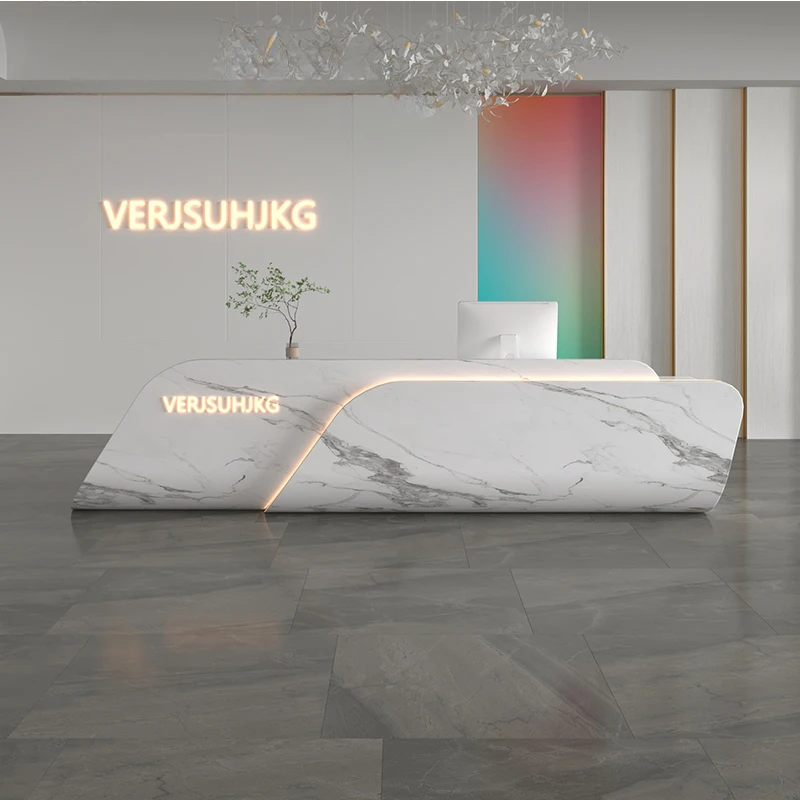 Рисунок 5 - Офисная белая вертикальная касса для салона