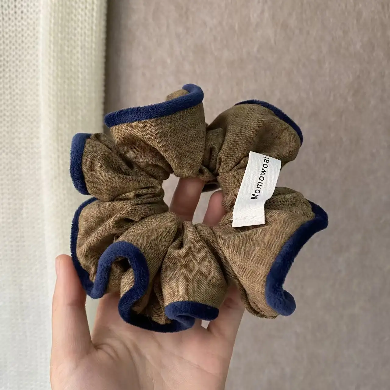 1PC Brown Blue Velvet Trim Scrunchie Vintage Checkered Fabric Hair Tie Soft Elastic Hair Accessory For Women Girls Daily Casual