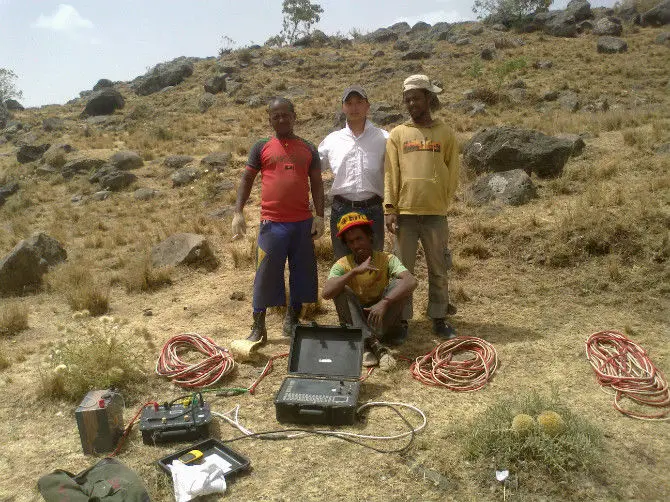 High Performance Traditional Active Source Imaging Geophysical Instrument To Exp