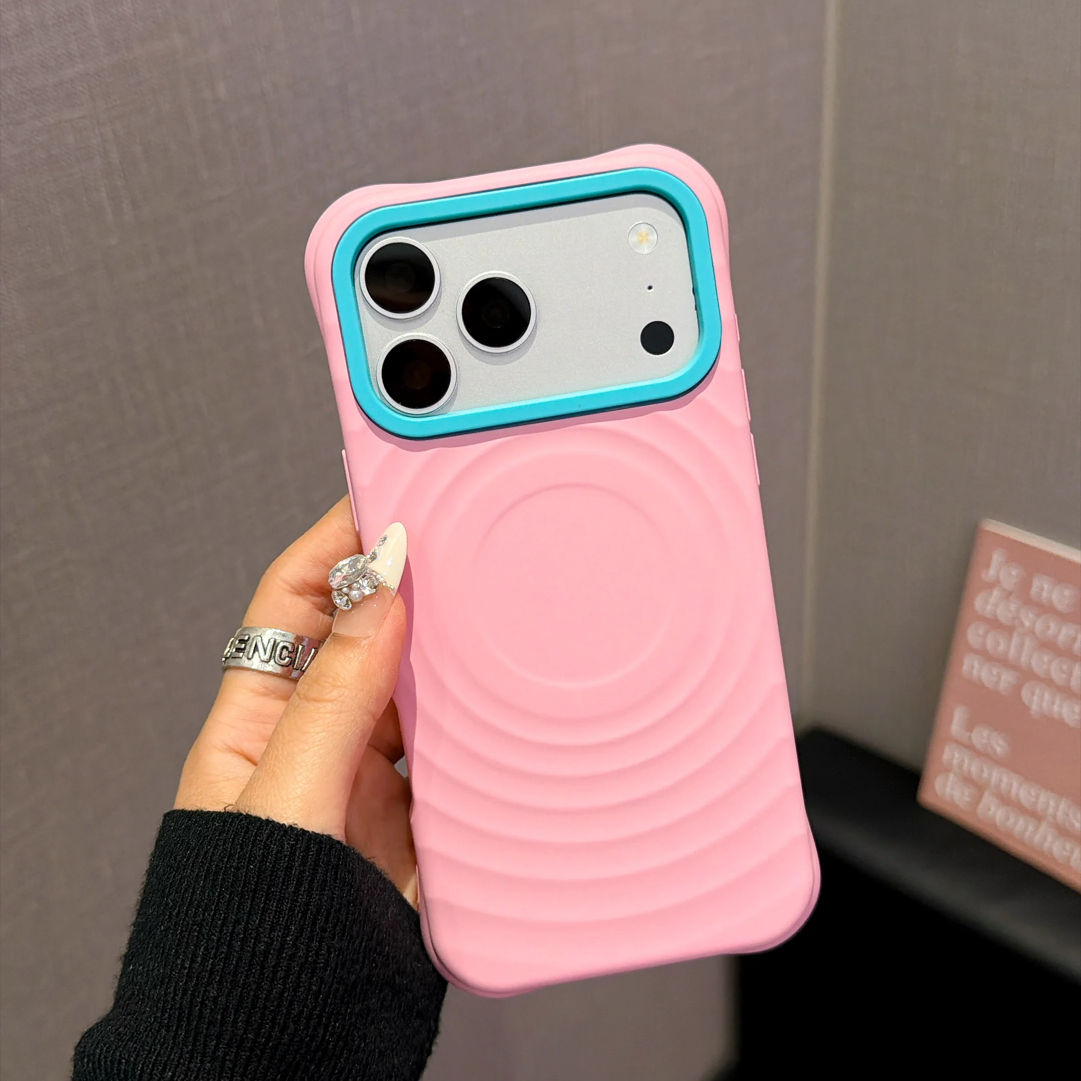 Bright Dopamine Water Ripple Shockproof Case with Matte Skin Finish