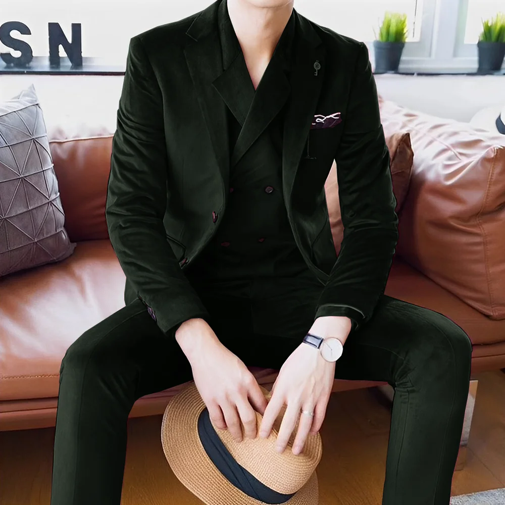 Рисунок 5 - Бархатный мужской костюм-тройка