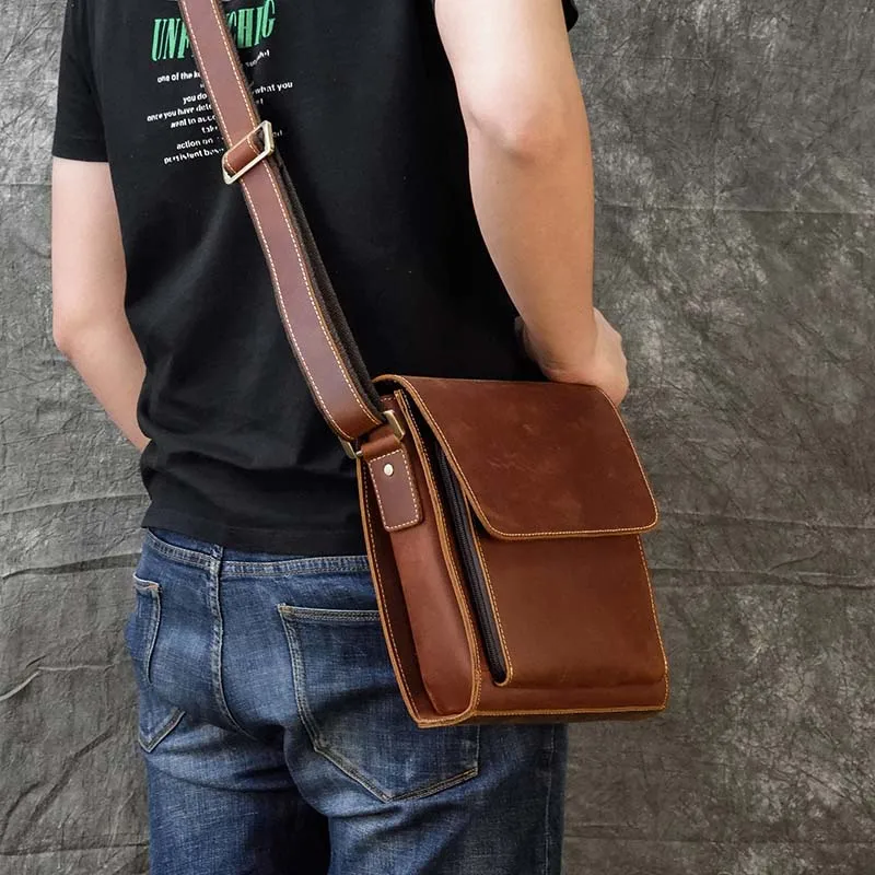 

Men's Vintage Genuine Leather iPad Messenger Bag Thick Cow Leather Shoulder Bag Small Casual Crossbody Bag Cowhide Briefcase