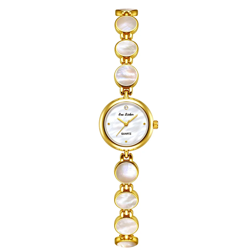 Elegant Women's Gold Bracelet Watch - Stylish & Fashionable Timepiece