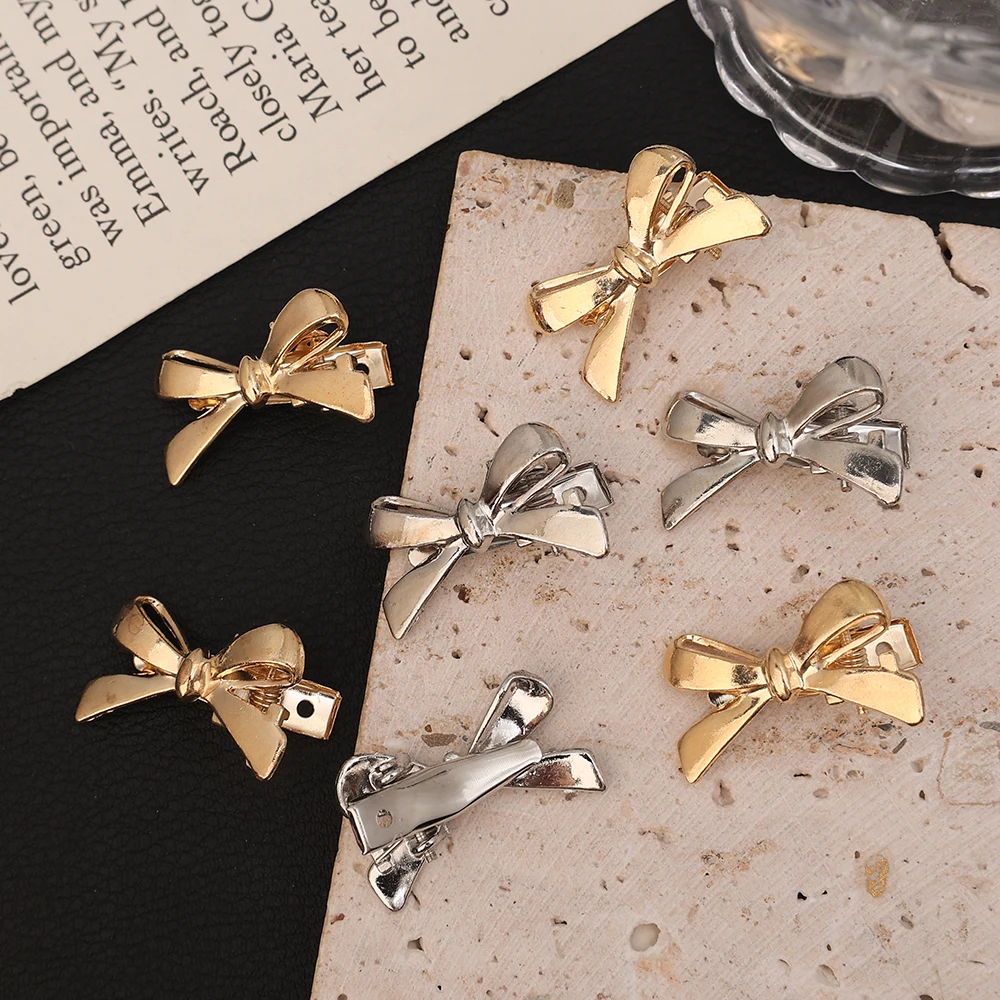 2024 New Sweet Cool Y2K Girls PU Bow Hairpin Fashion Design Korean Personality Silver Leather Hair Clip Female Hair Accessories