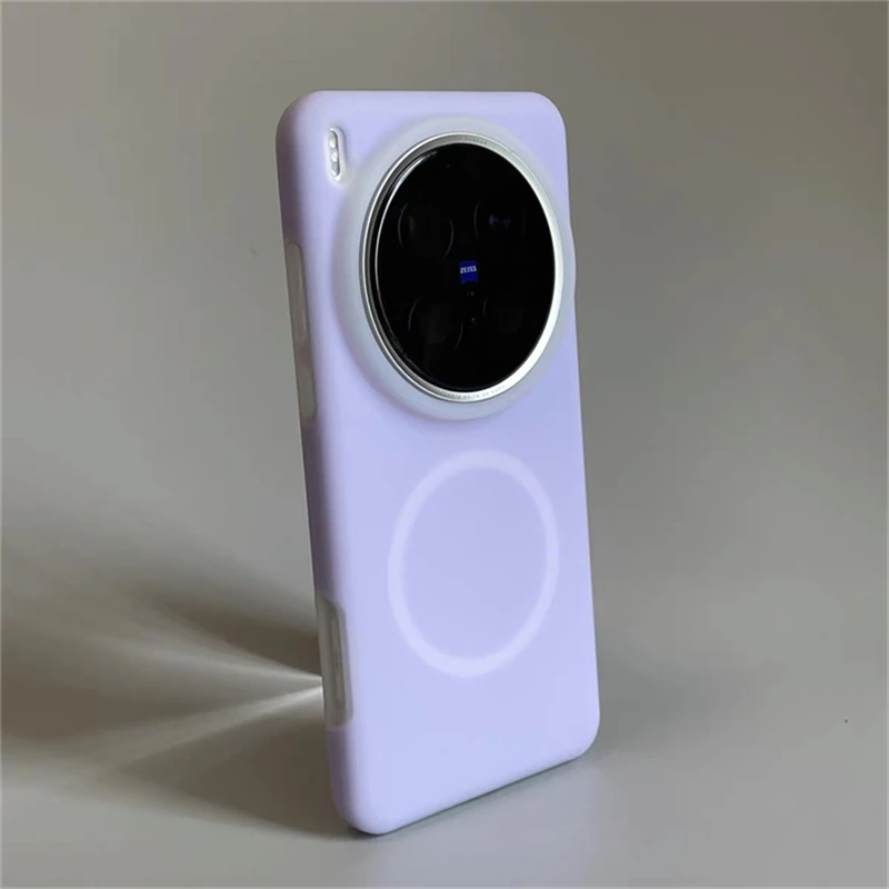 Magnetic Liquid Silicone Case with Built-in Flocking and Comfortable Feel