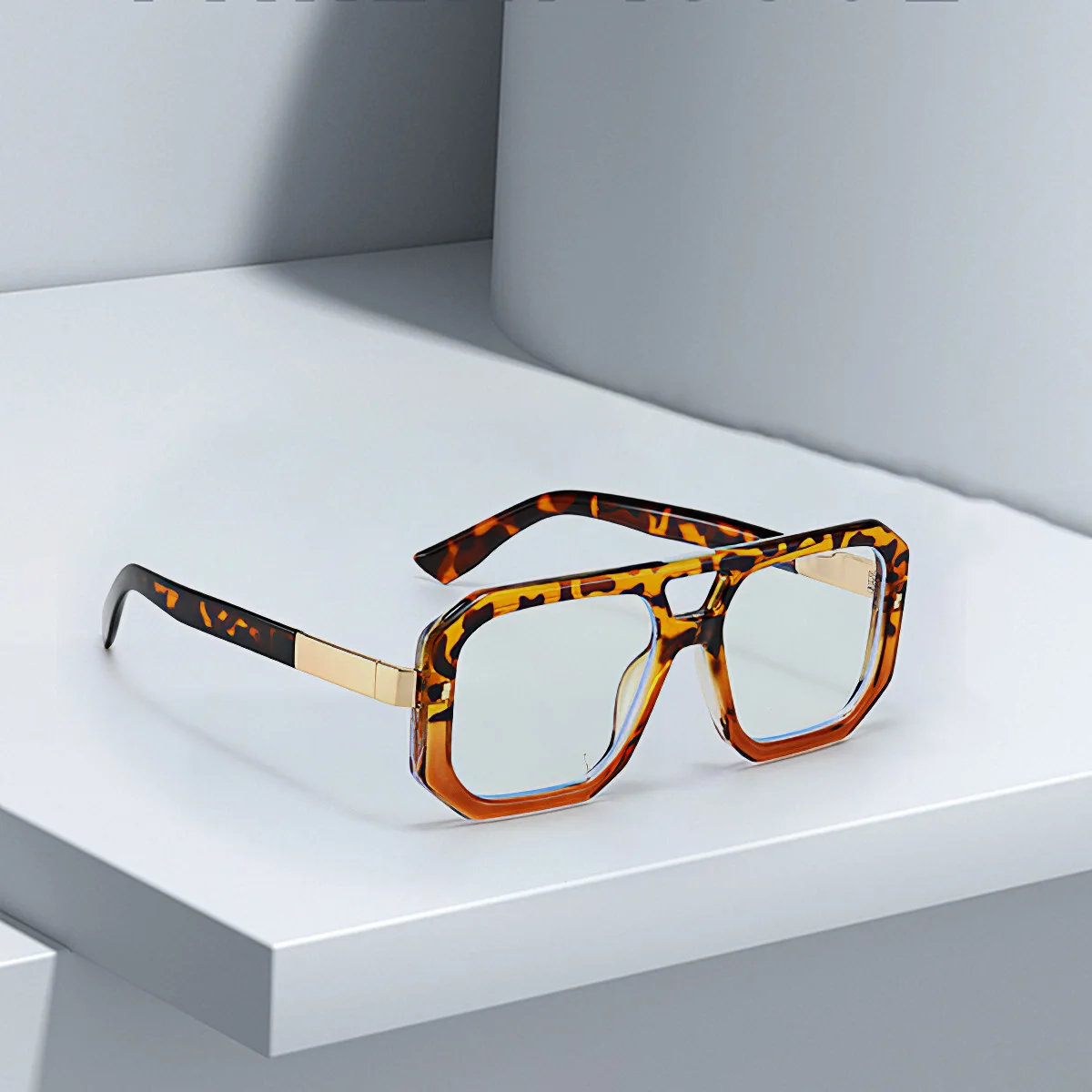 New In Black Square Anti Blue Light Glasses with Gold Lines Outlining Anti Blue Light Fashion Accessories Eye Glasses Men