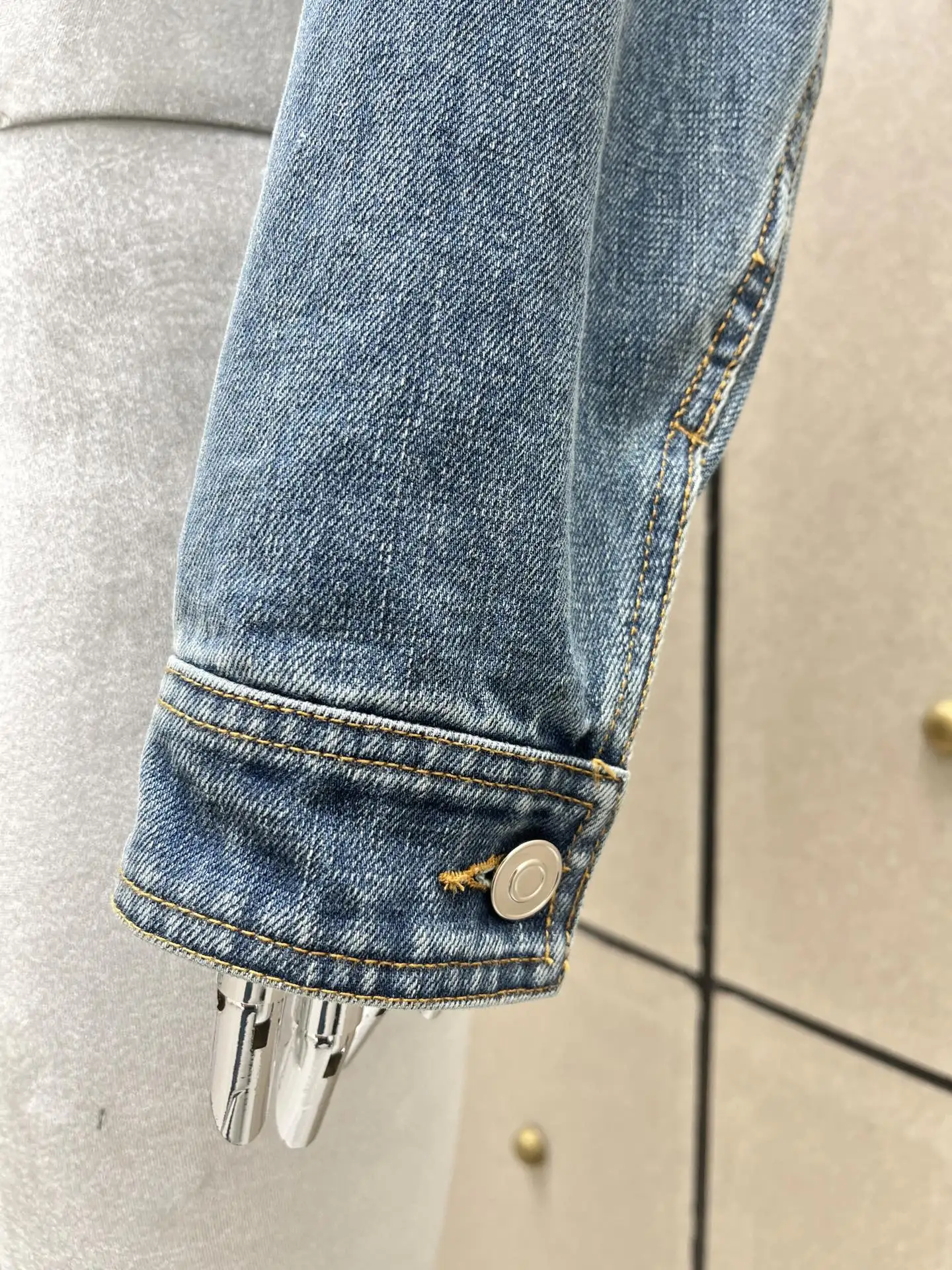 Рисунок 3 - Модная Повседневная футболка в ковбойском стиле