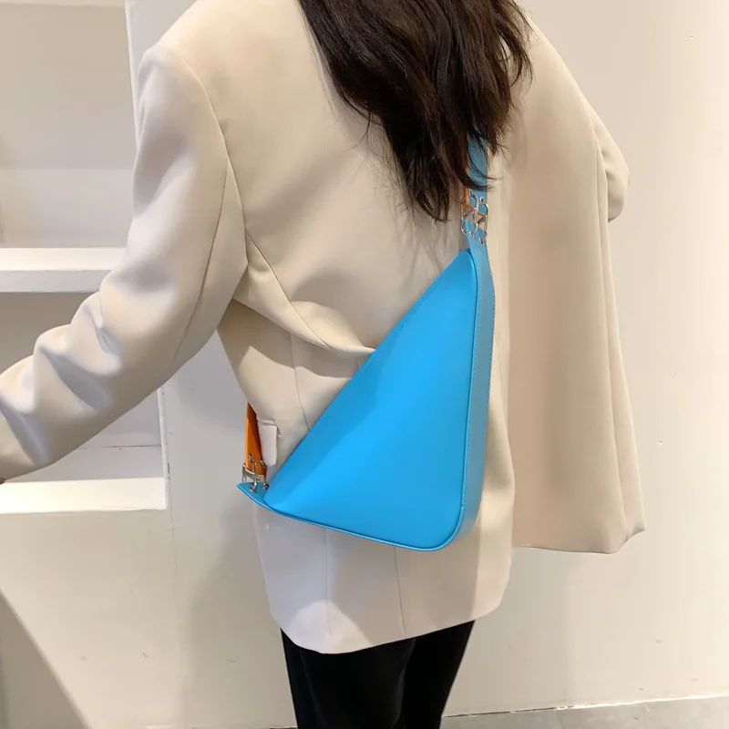 Solid Color Triangle PU Leather Shoulder Bag for Women 2023 Adjustable Shoulder Straps Female Crossbody Bag Designer Luxury Bag