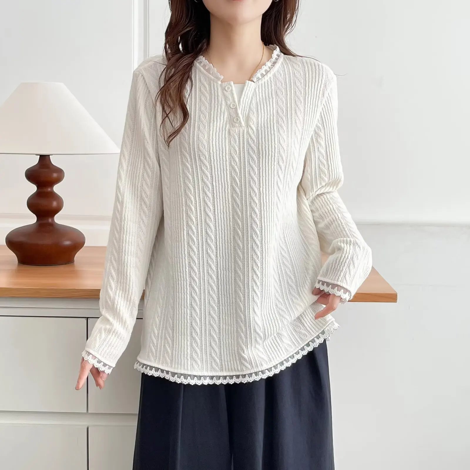 Fashion Plus Size Women's T-Shirt Lace Collar Fake Two Pieces Long Sleeved Tops Autumn 2025