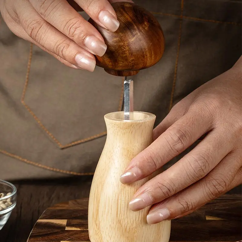 Mushroom spice grinder - Image 2