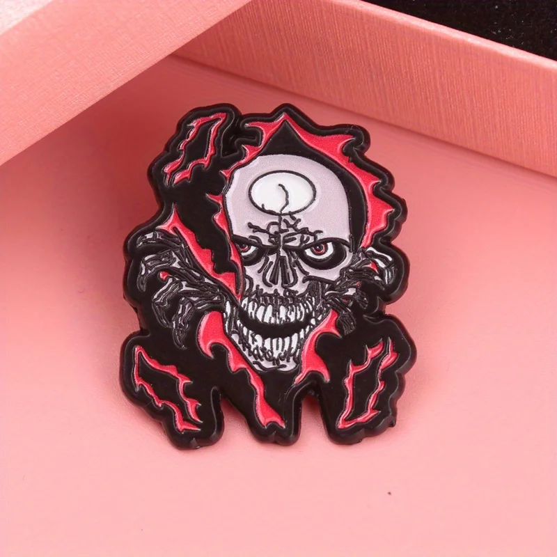 Hellfire Revenant Pin – pulsierender Totenkopfkern mit purpurroter Adermatrix, edgy Schmuck für dunkle Subkulturen und apokalyptische Mode S