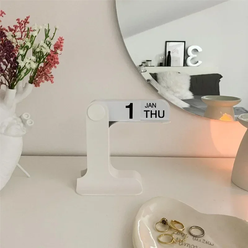 Desk Calendar INS Design Desktop Calendar Flipping Calendar Creative Simple Modern for Living Room Decoration Office Stationery 2025