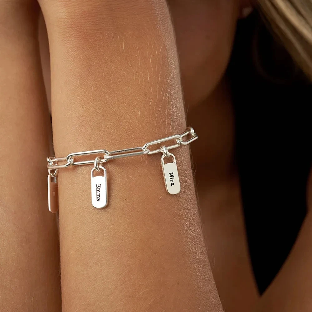 Custom Family Names Bracelet with Rory Chain Link Engraved Multi Names Charms Birthday Gift For Mom Grandmom