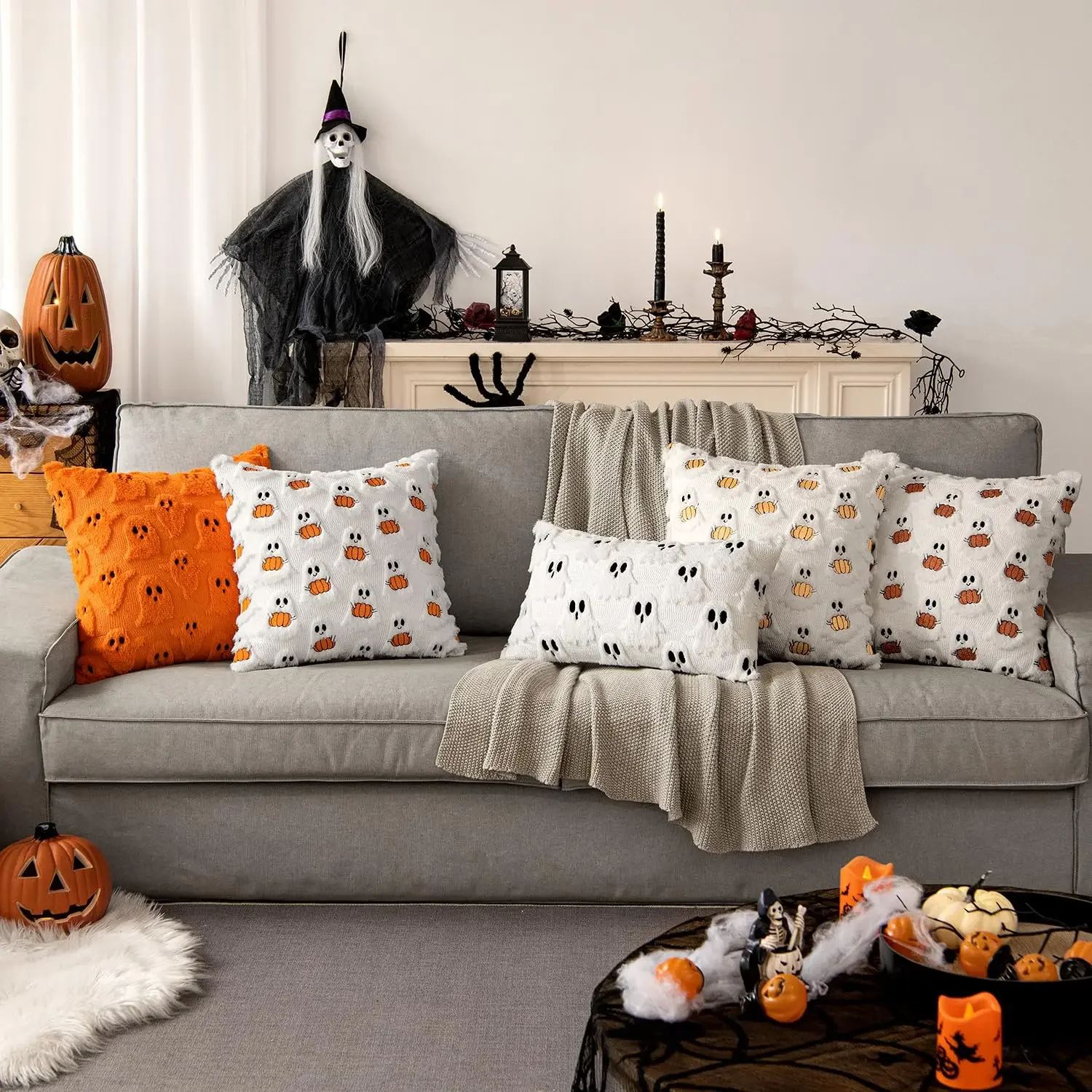 2/1 Stück Geisterkürbis-Plüsch-Kunstfell-Kissenbezüge, 45,7 x 45,7 cm, weiche Halloween-Dekoration für Sofa, Couch, Bett, Wohnzimmer, Kissenbezug – Detail 2